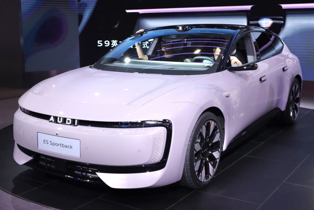 Audi și SAIC lansează 4 modele noi pe piața din China. Companiile construiesc un centru de inovație în Shanghai