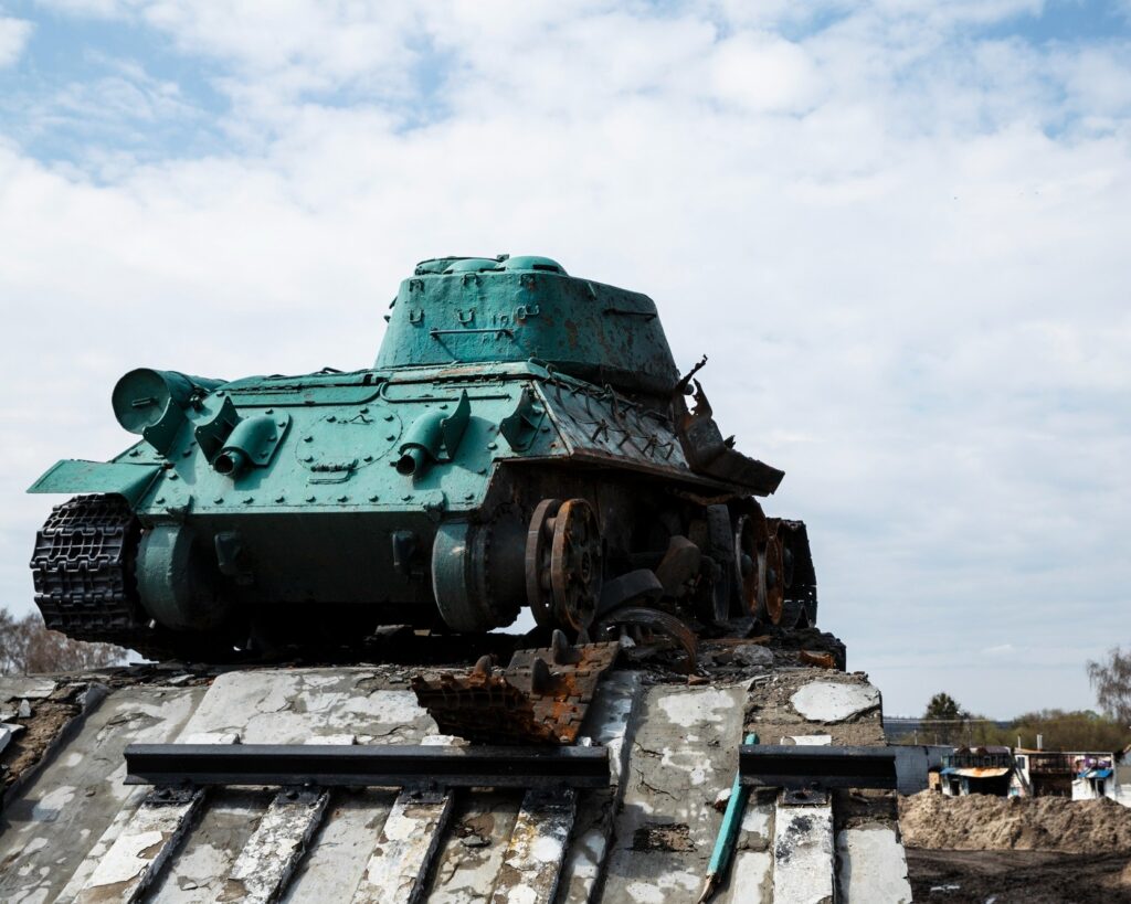 Instabilitatea mondială determină creșterea bugetelor pentru apărare. Investițiile au atins pragul de 2.900 miliarde de dolari