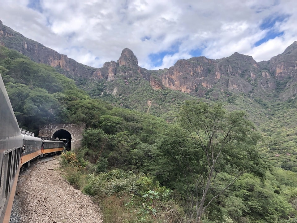 Cel mai lung tunel feroviar din România va avea 10 km. Investiția se ridică la un miliard de euro