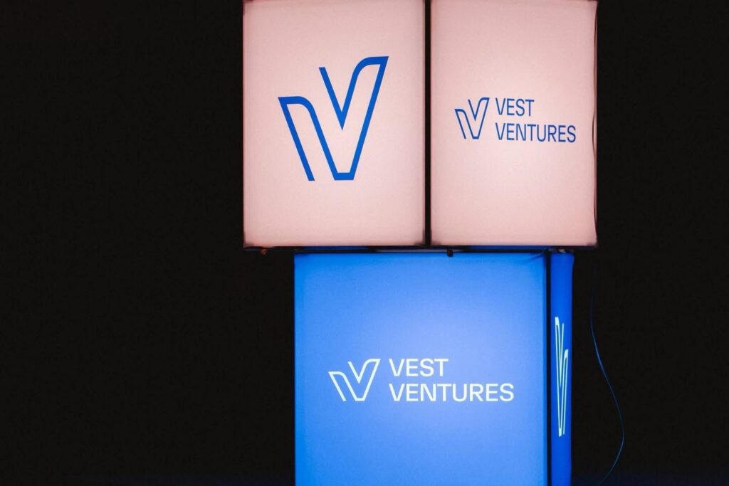 Acceleratorul Vest Ventures a selectat 9 startup-uri pentru prima cohortă. Investițiile ajung la 100.000 de euro