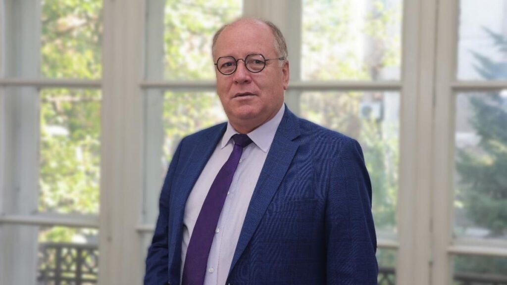 Căderea Guvernului Bolojan pune presiune pe economie. Bruno Ștefan: „Într-o criză, banii se ascund”