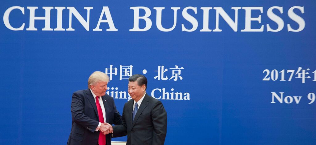 Donald Trump ajunge în China pentru summitul cu Xi Jinping. Marile afaceri americane mizează pe deschiderea pieței chinezești