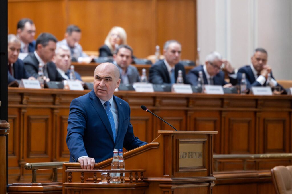 Salarii mai mari la stat doar cu tăieri de personal. Bolojan invocă 166 miliarde lei cheltuieli salariale