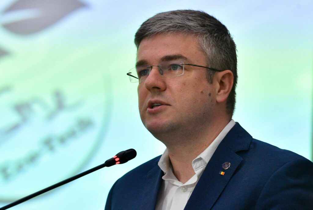 Ministrul Darău susține că șantierul Damen Mangalia a fost ignorat cu bună știință: „Unii şi-au întors ochii ani de zile, fără să le pese că moare”
