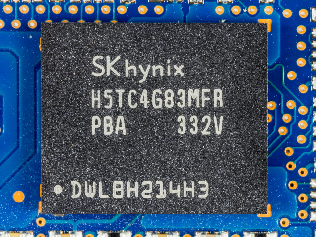 Încă o companie sud-coreeană a depășit pragul de 1.000 de miliarde de dolari. Capitalizarea producătorului de cipuri SK Hynix a urcat la 1,12 trilioane