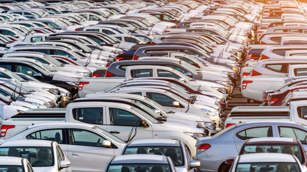 Producția auto din România a scăzut cu 14,7% în mai. Este a cincea lună consecutivă de declin