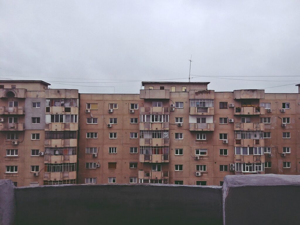 5,2 milioane de români sunt în risc de sărăcie sau excluziune socială. Tinerii și femeile rămân cele mai vulnerabile categorii