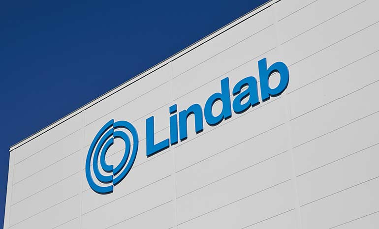Lindab părăsește piața din România și vinde afacerea către ROVA. Tranzacția include operațiuni de 19 milioane de euro
