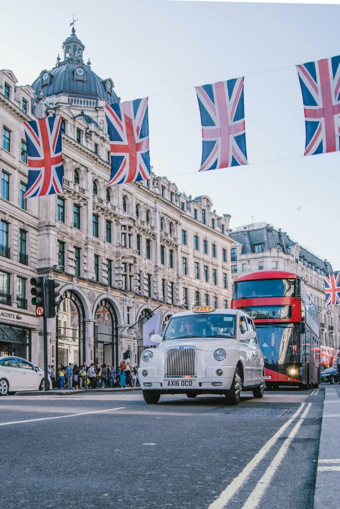 Londra devine un centru tot mai important pentru AI. OpenAI și Anthropic se extind în capitala britanică 