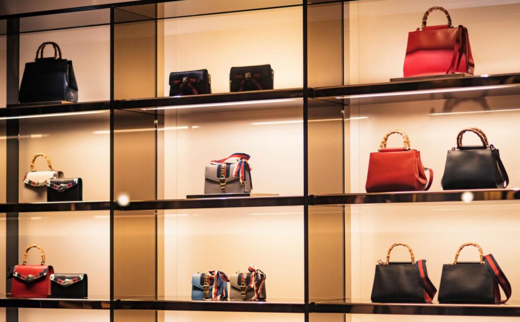 Acțiunile marilor branduri urcă după un posibil acord SUA-Iran. LVMH câștigă 5% pe bursă 