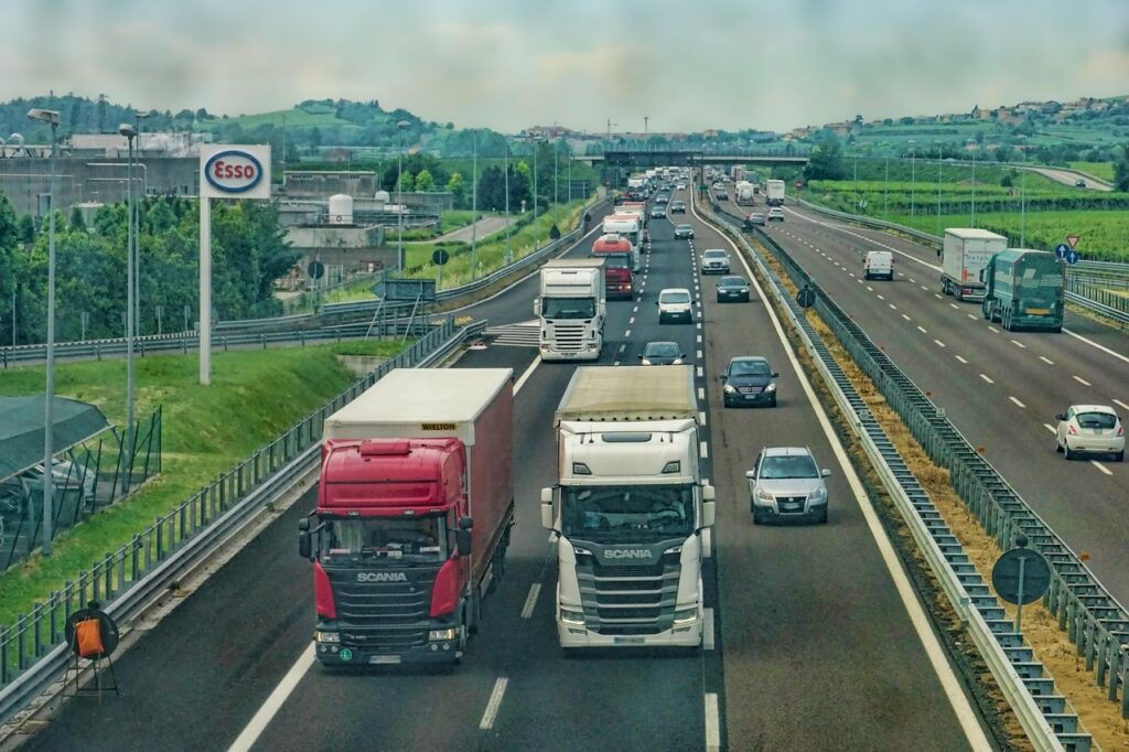Asigurarea RCA se scumpește. Creșteri de peste 12% pentru majoritatea șoferilor