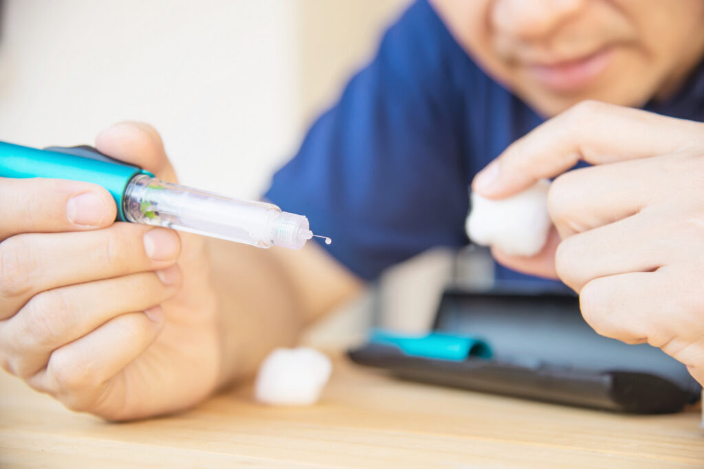 Boom-ul medicamentelor anti-obezitate propulesează Eli Lilly. Capitalizarea a depășit pragul de 1.000 de miliarde de dolari datorită unei revoluții medicale
