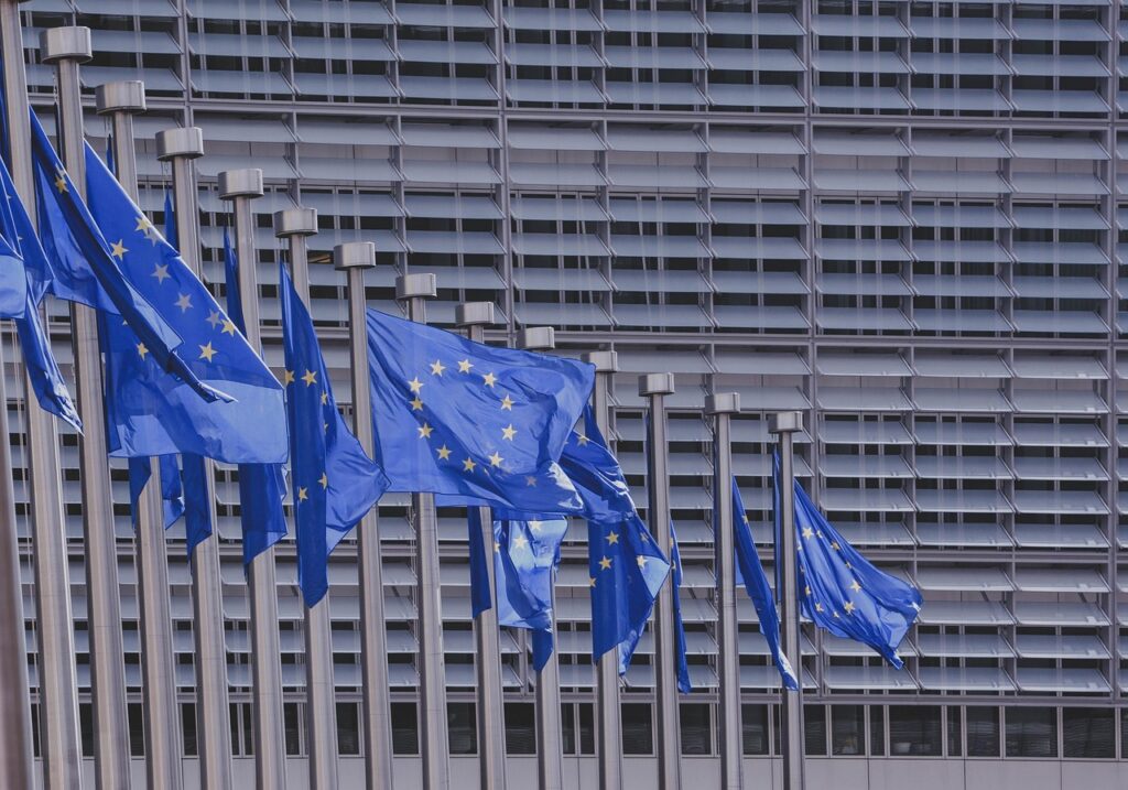 Bruxelles-ul analizează noi derogări bugetare a limita impactul scumpirii energiei. Statele UE ar putea cheltui mai mult fără penalități