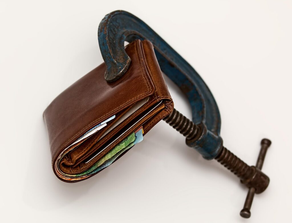 Inflația urcă la 10,9% în mai. Carburanții, energia și serviciile țin România sub presiune