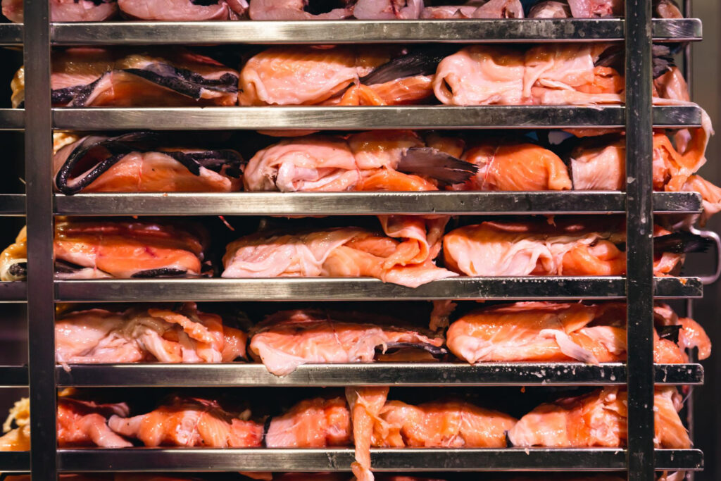 România a produs peste 53.000 de tone de carne de pasăre într-o singură lună. Sectorul avicol rămâne motorul industriei cărnii