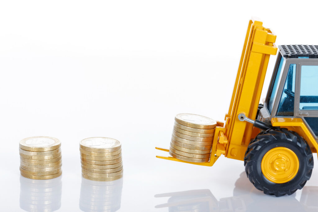 Scumpirile din industrie accelerează. Prețurile producției industriale au crescut cu peste 10% într-un singur an