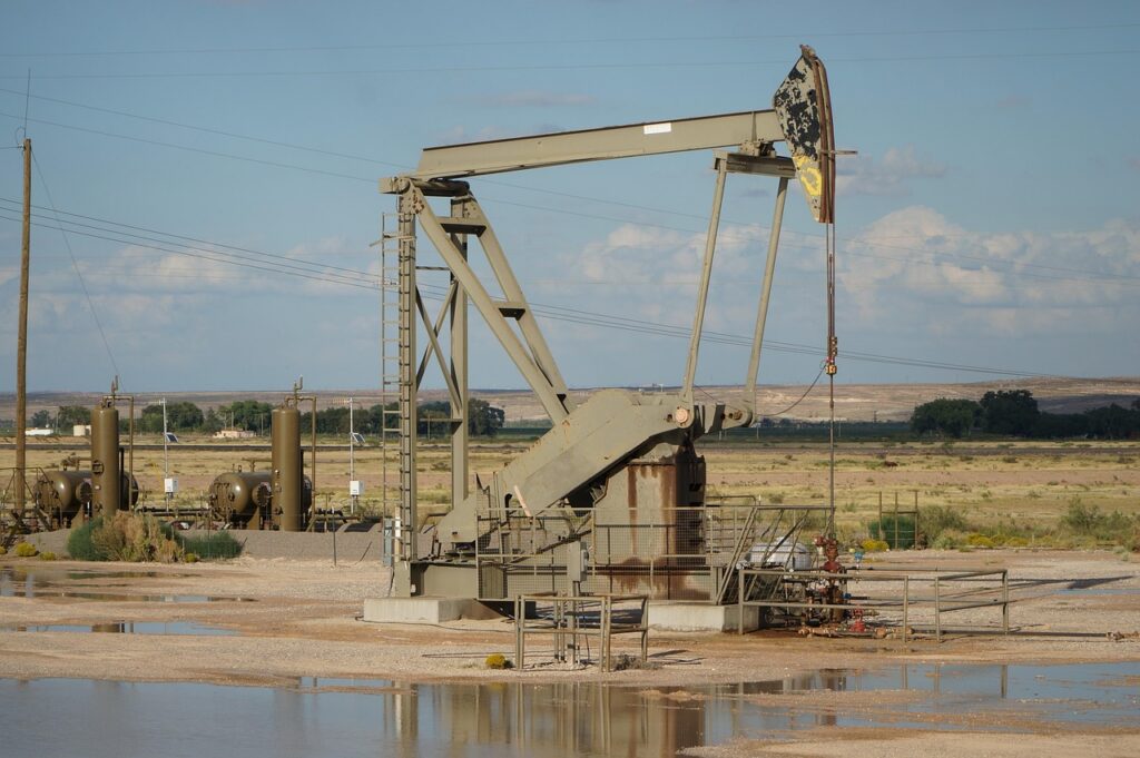 SUA încearcă să transforme sondele petroliere abandonate în surse de energie. Scopul este reducerea poluării 