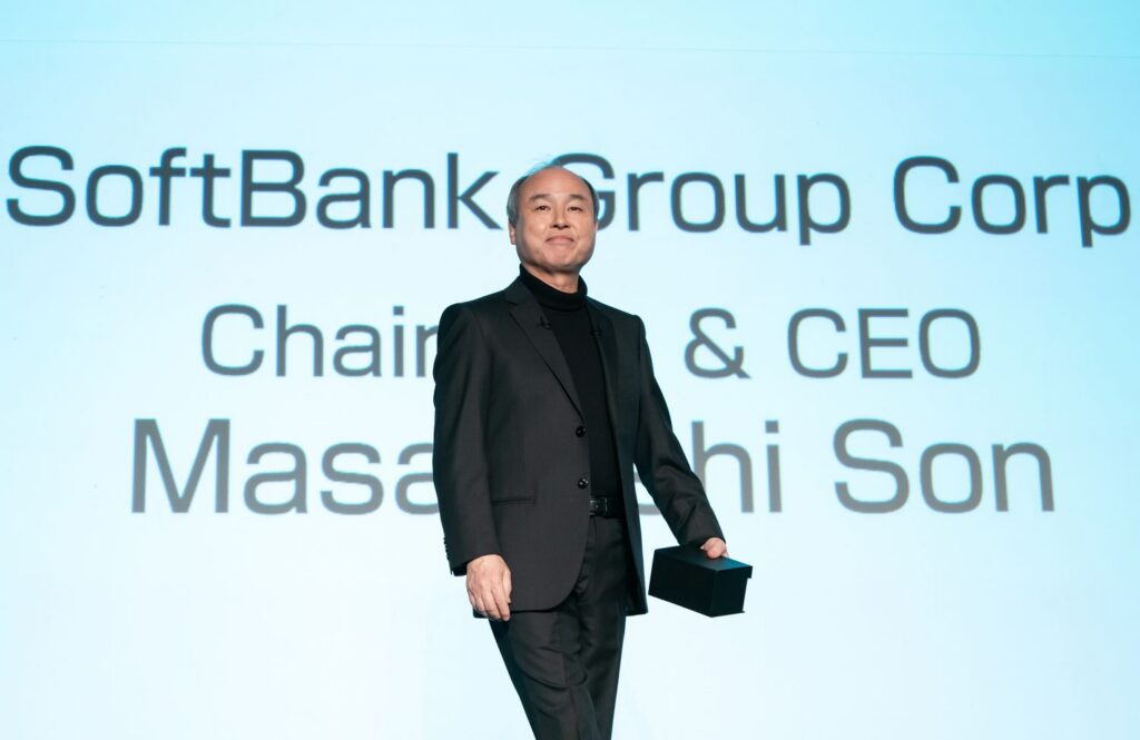 Fondatorul SoftBank îi critică pe opozanții inteligenței artificiale. Masayoshi Son estimează că AI-ul va reprezenta 20% din economia mondială până în 2040